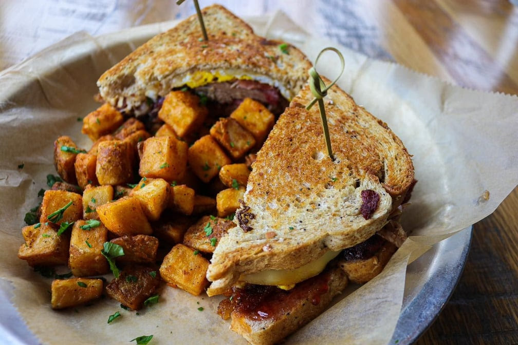 Brown Iron Brewhouse Royal Oak by null