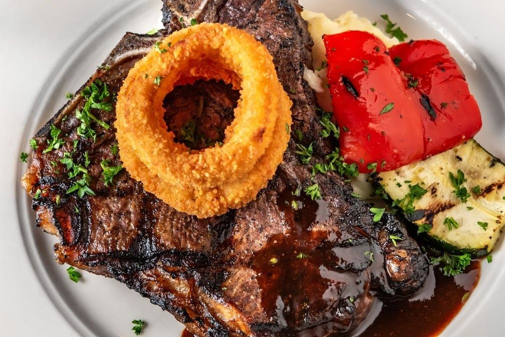 Squire on the Square by null