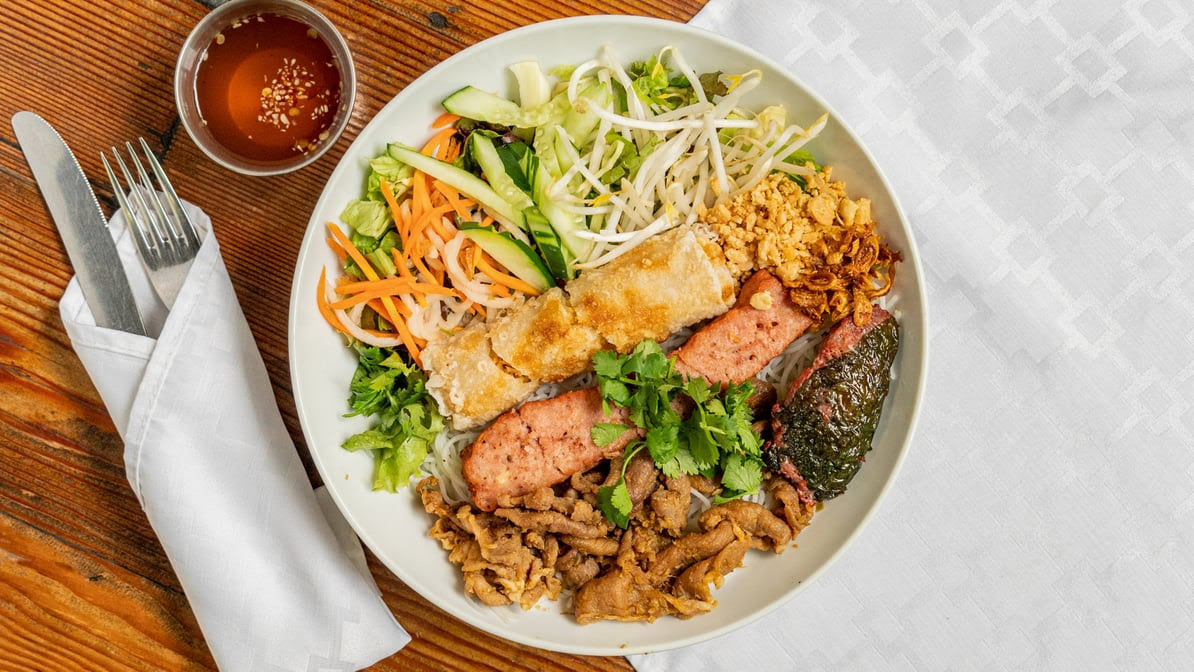 Banh Mi Burgers Pho by null