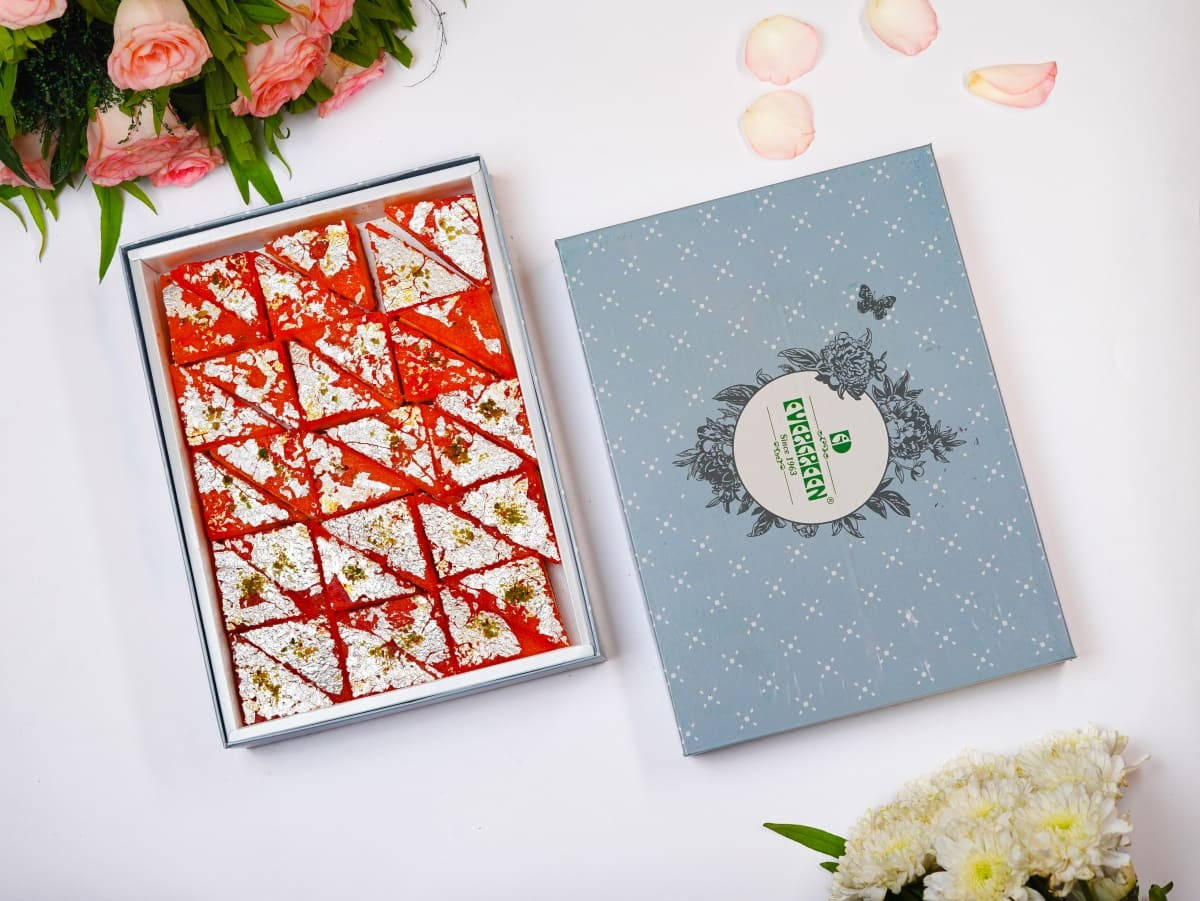 EVERGREEN SWEET HOUSE by null