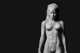 Yolandi visser boobs jpg x Yolandi visser sexy