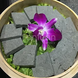 Chun La Hao Chong Qing Hot Pot by null