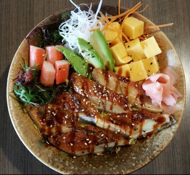 Tomo Sushi & Karaoke by null