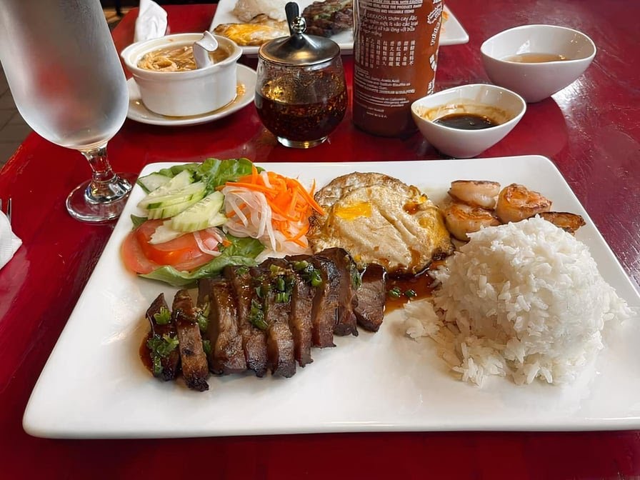 Heavenly Asian Cuisine & Lounge by null
