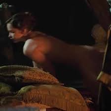 Emilia clarke season episode xvideos com jpg x Clarke sex scene