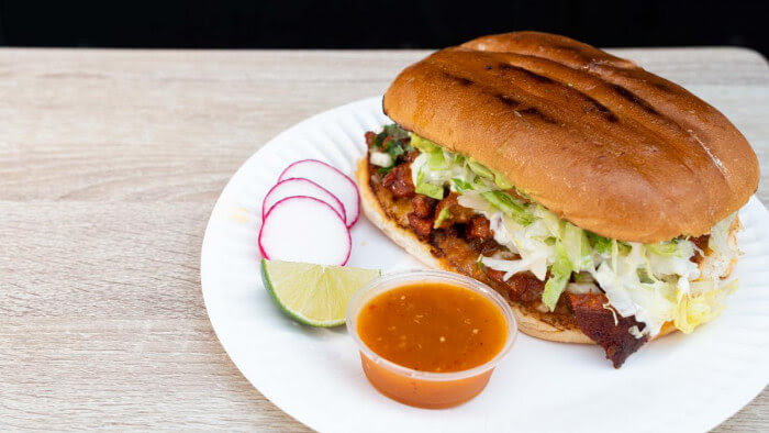 Tacos Los Guichos by null