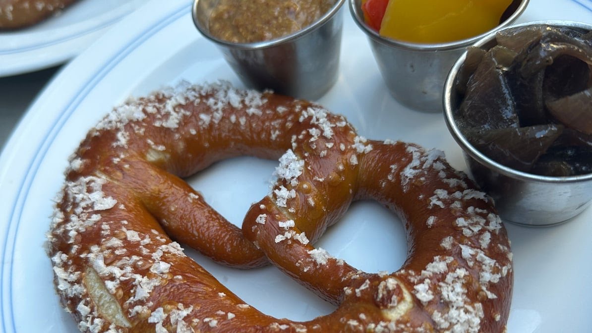 Mark's Off Madison by null