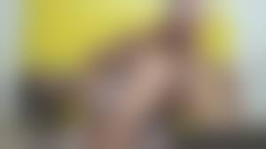 shemale hard while getting fucked|Sexy shemale fucked hard while jerking off