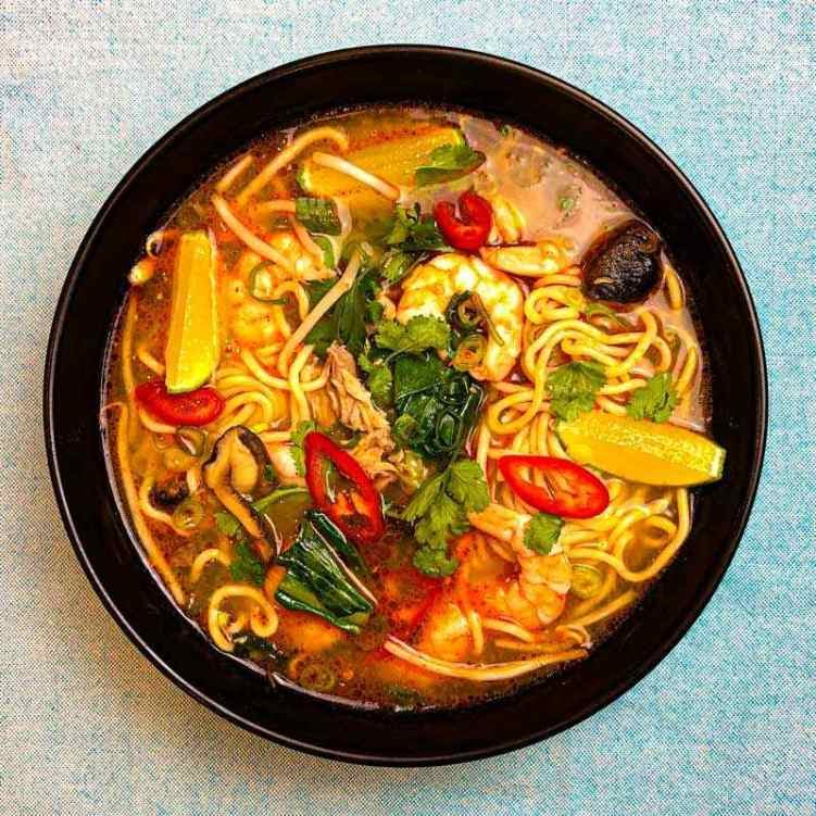 Tataki Ramen & Sushi by null
