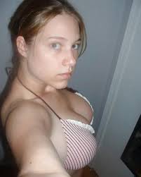Amateur cleavage jpg x Amateur cleavage