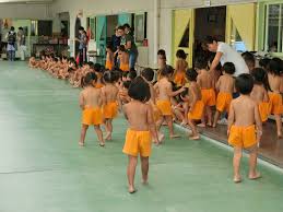 幼稚園 裸|水遊び – 学校法人 西武学園