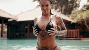 Egndhgaaaa ii rrvepbnvywsno jpg x Christy mack hub