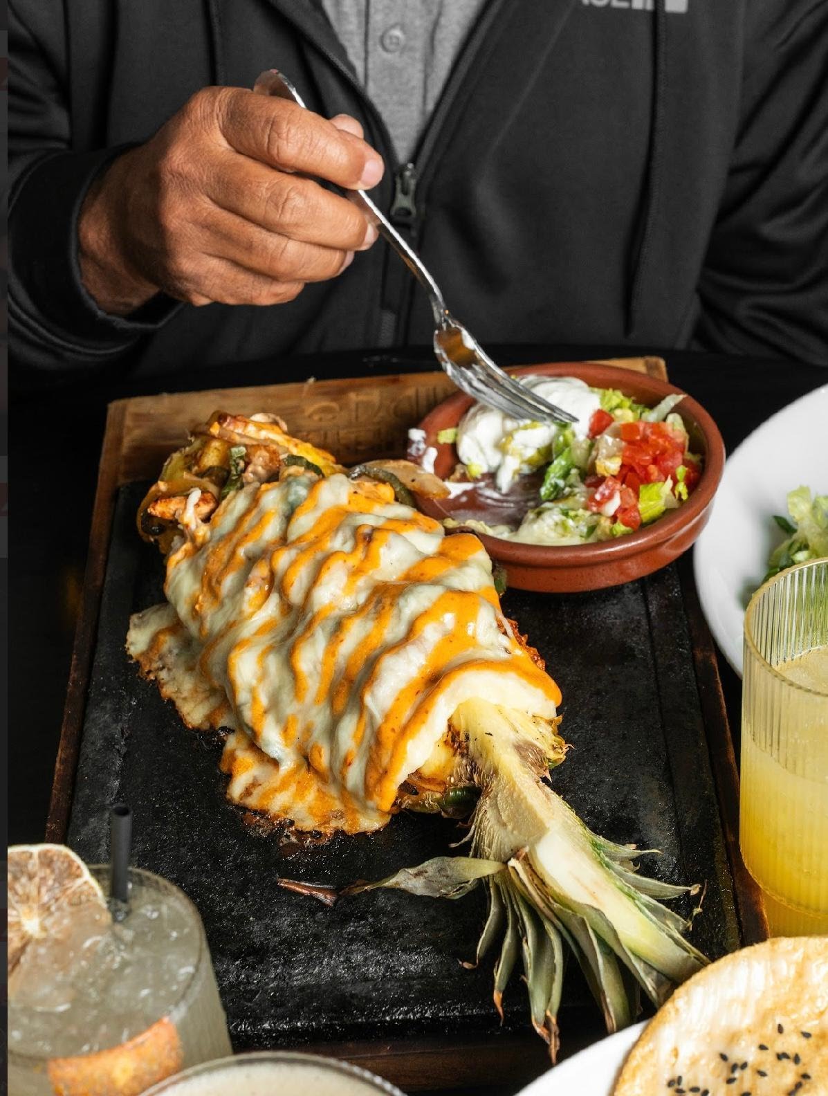 La Buena Vida - Cary by null