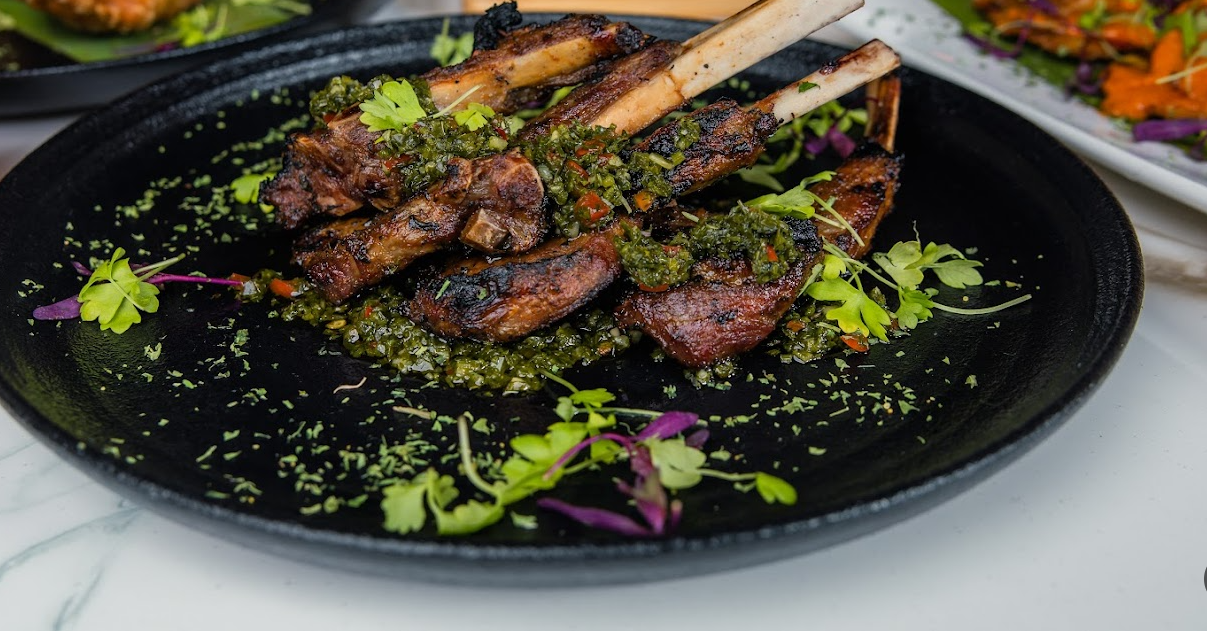 Influence Restaurant and Lounge by null