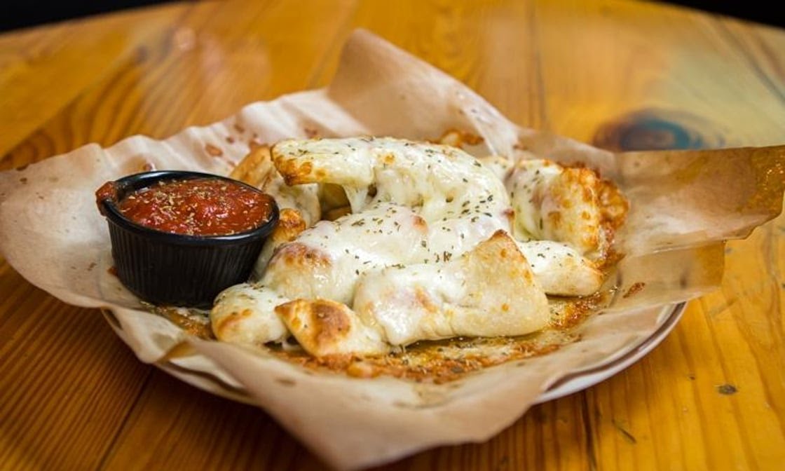 SQZBX Brewery & Pizza by null