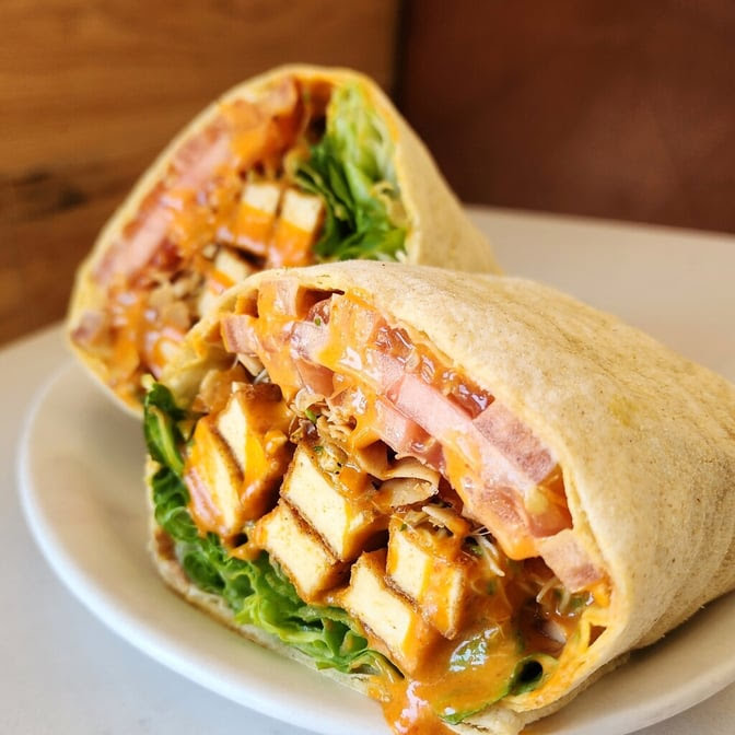 Aux Vivres Plateau by null