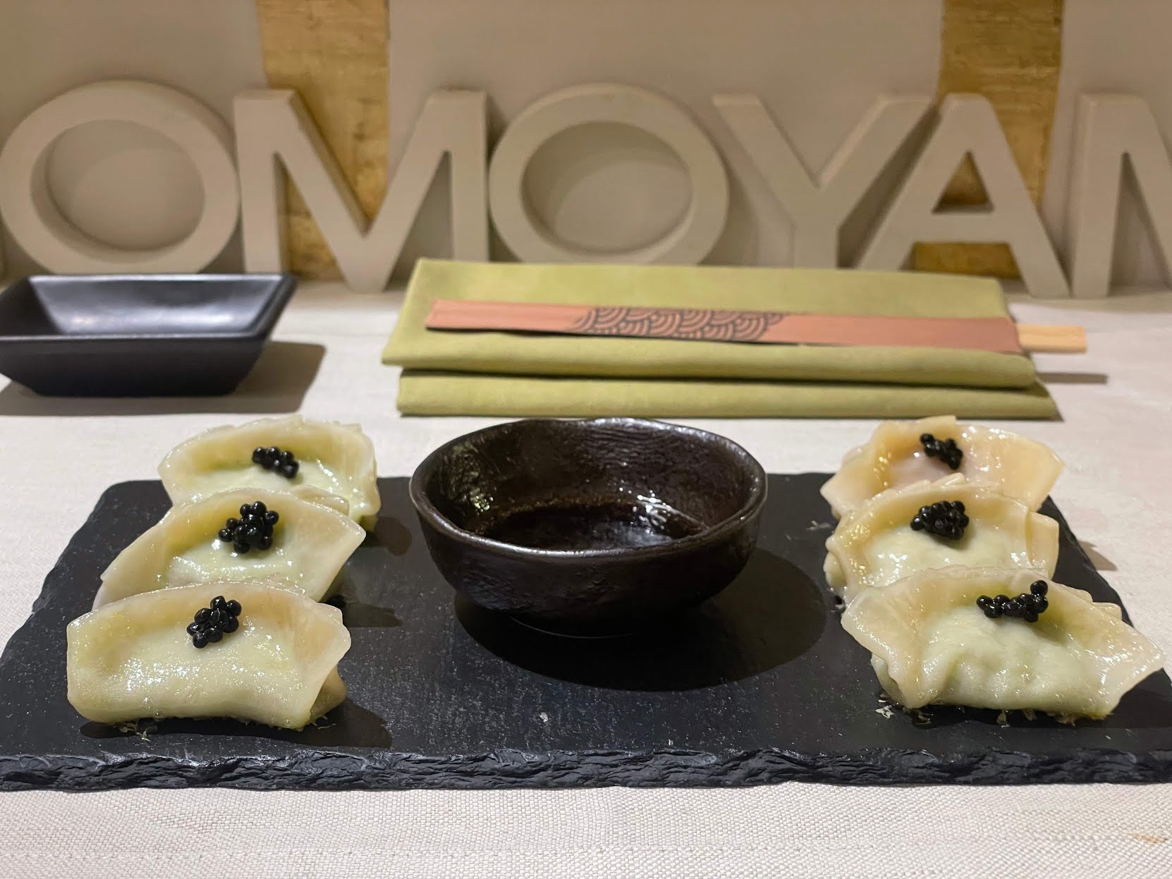 Momoyama by null