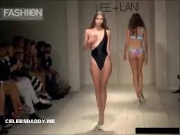 Wardrobe malfunction porn pictures photos sex images pictoa jpg x Public wardrobe