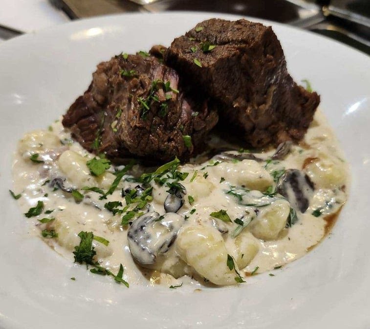 Lake Forest Bar and Grill by null