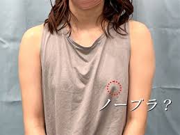 おばさん 前屈み 盗撮|ぱんちら さかさ : エロ アニメ 最新 作