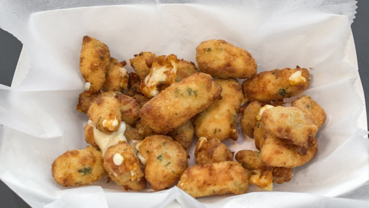 Francar's Buffalo Wings by null