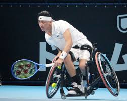 テニス　トイレ　盗撮|てくの【079】てくの塾トイレ3カメ盗撮てくの塾史上No.1美人＆ナイスバディ英語科講師朱音18歳オシッコ3回（うち1回全裸オシッコ） -  ツキイチフウゾク