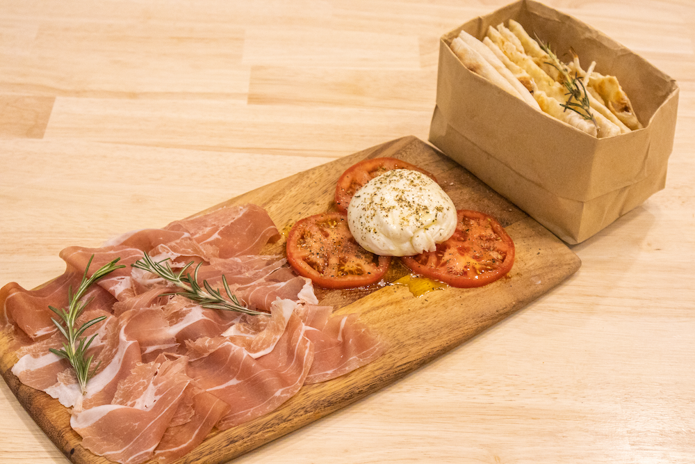 Mister O1 Extraordinary Pizza by null