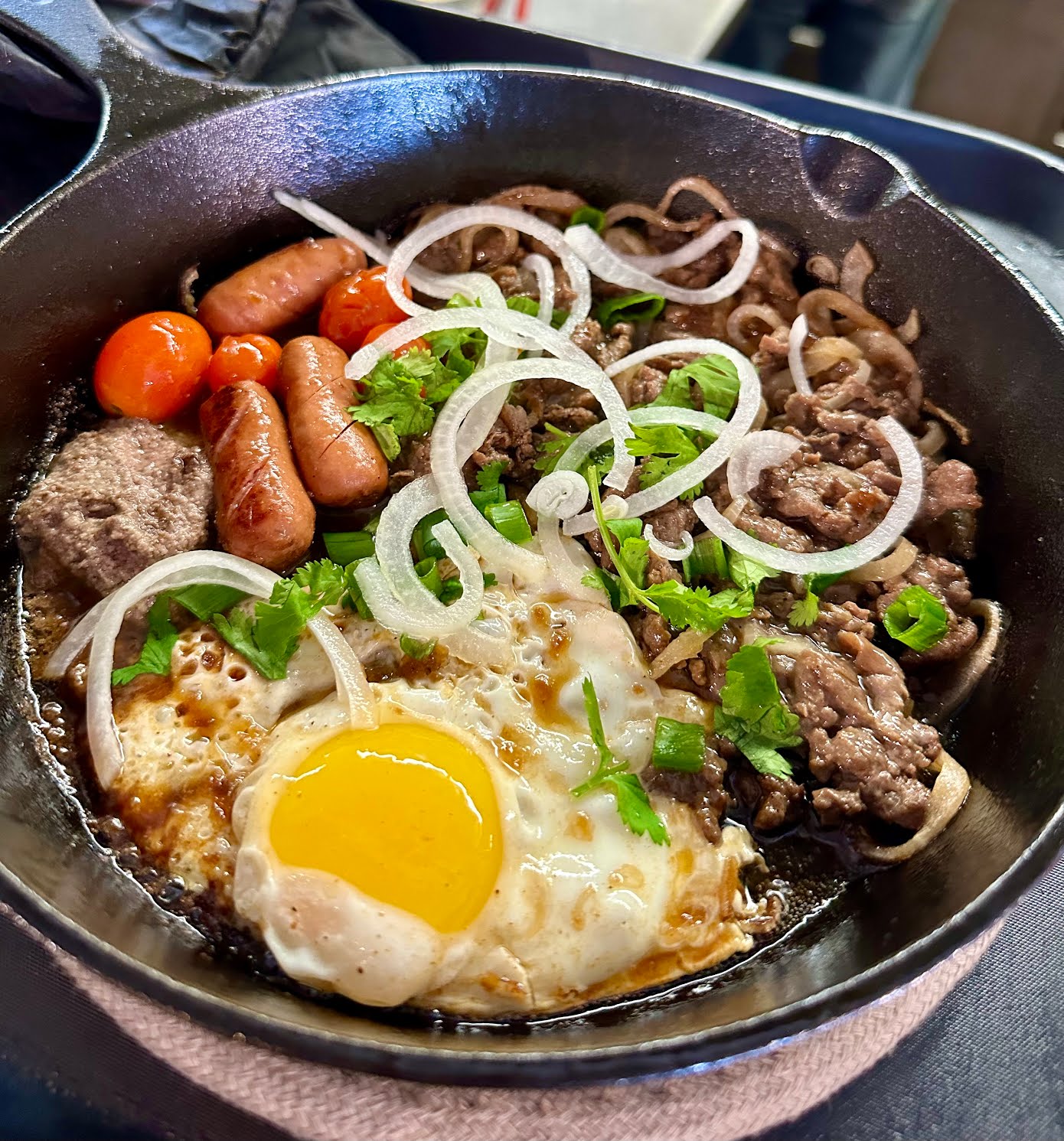 Pho Huynh by null