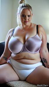 Big breasts she is a big bra owner porn jpg x Bra big
