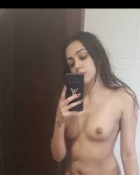 Petite happy nude selfie jpg x Nude girl selfies