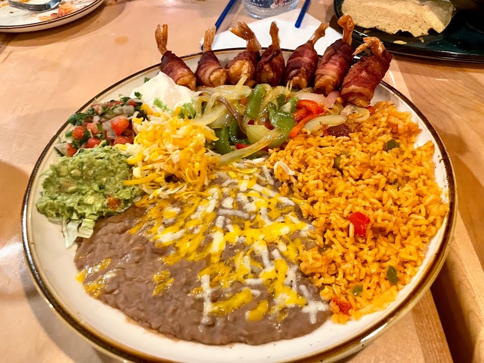 Las Margaritas Bar & Grill by null