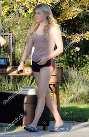 Chloe grace moretz put kim kardashian on blast over nude selfie share jpg x Chloe moretz