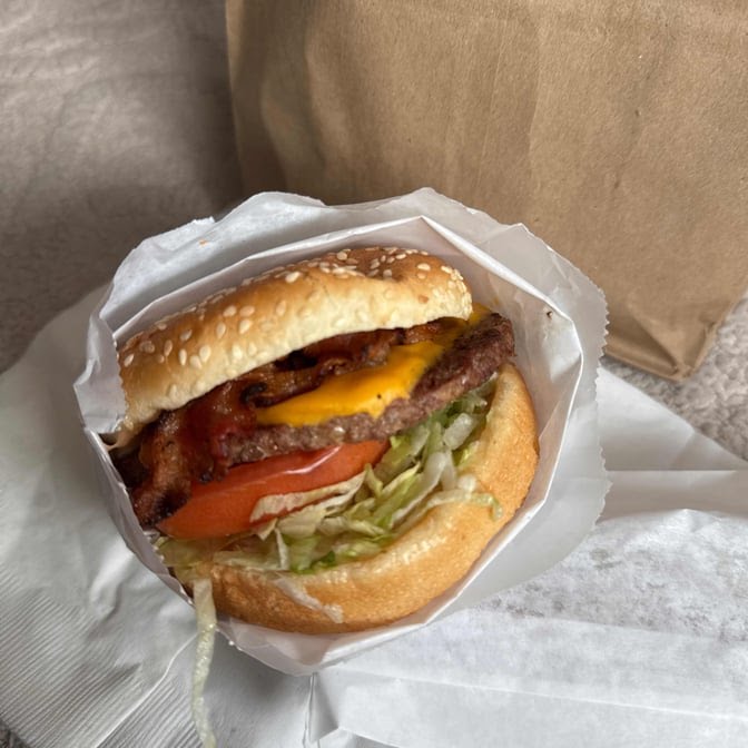 Crown Burgers by null