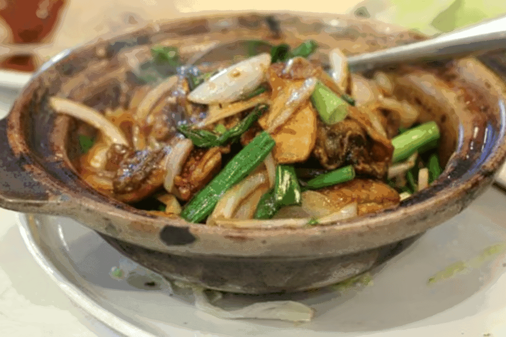 Lee's Chinese Restaurant by null