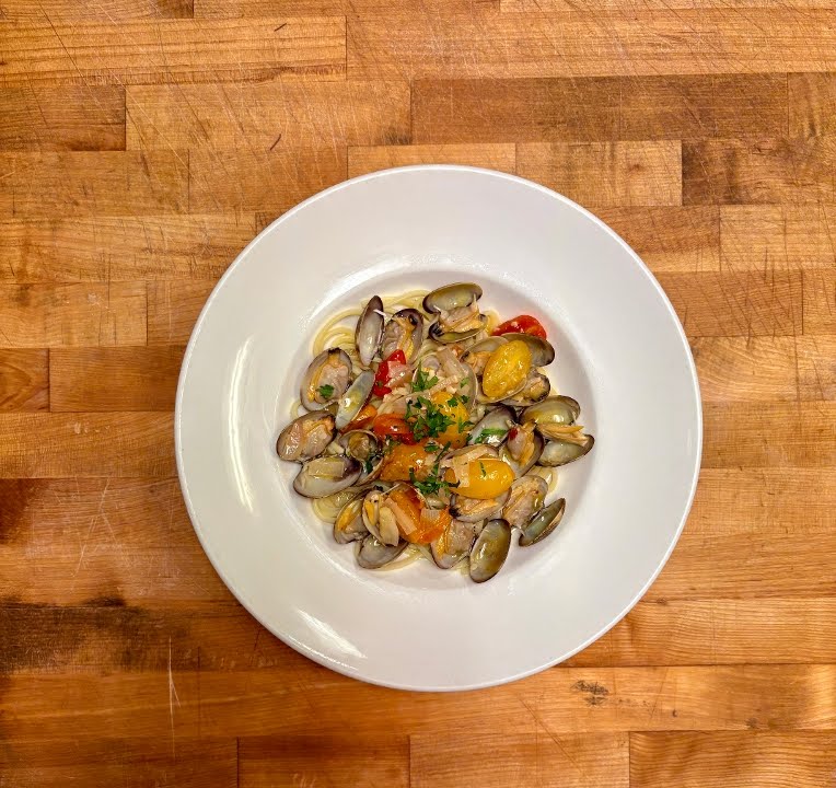 Nicoletta's Table and Marketplace by null