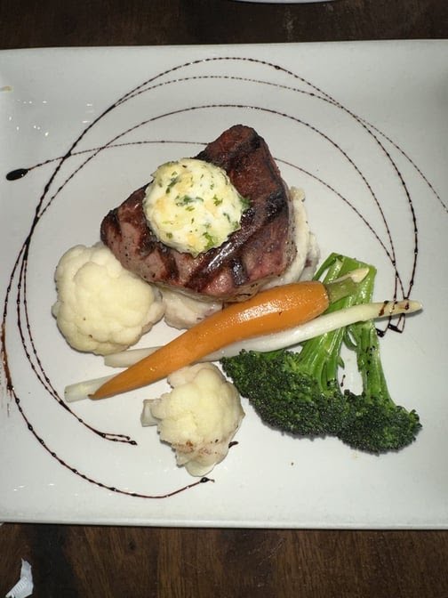 Red Table Restaurant by null