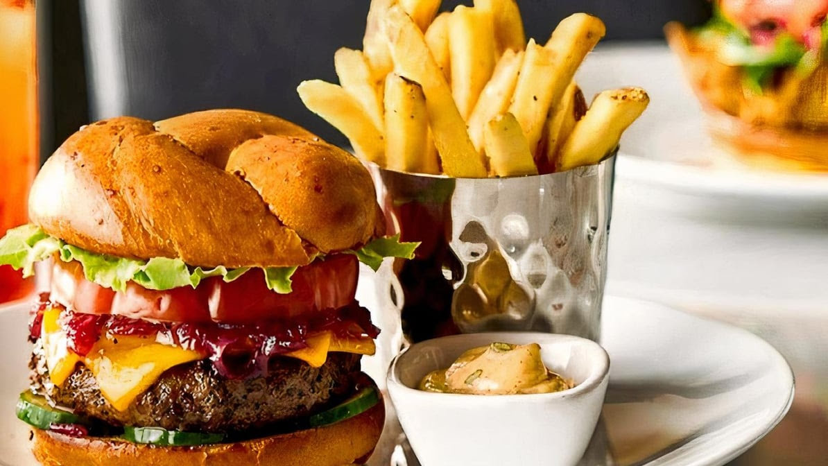Fleming’s Prime Steakhouse & Wine Bar by null