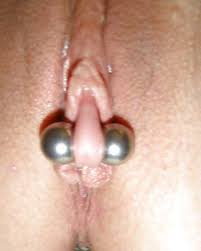 Easaatbaaaaaa pnihlwp aukuwbnj jpg x Pierced clit