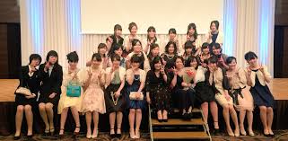 謝恩会集合写真|謝恩会（その１） | 研究生日記