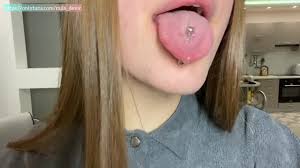 Tongue piercing pictures jpg x Tongue piercing