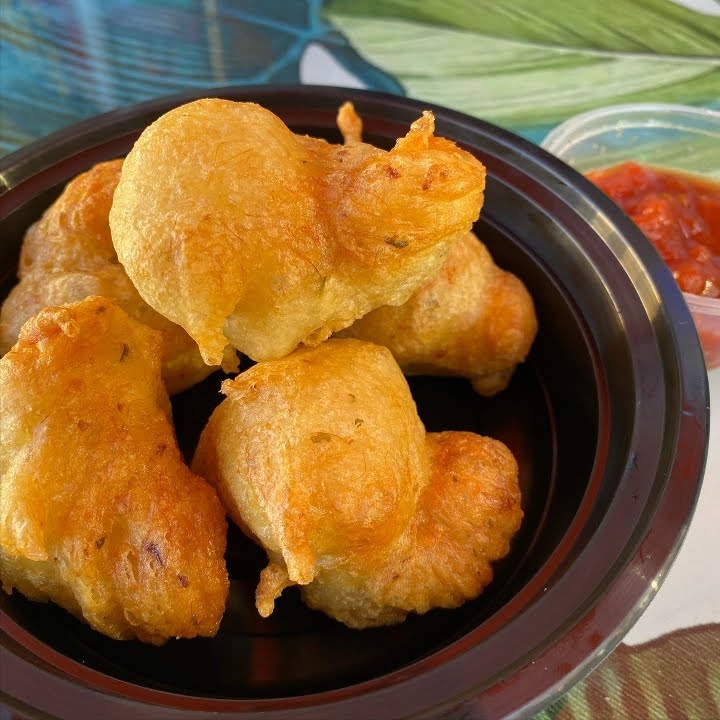 Cocobreeze Caribbean Restaurant and Bakery by null