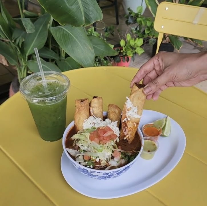 Birrieria Mama Rosa #1 by null