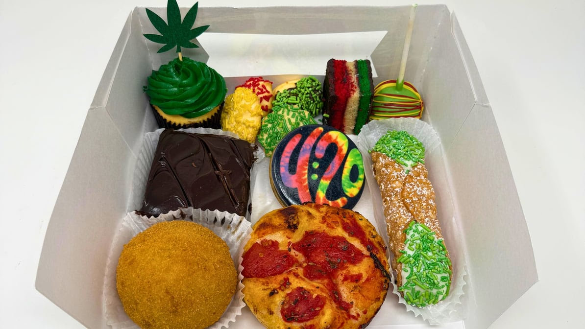 Palermo Bakery by null