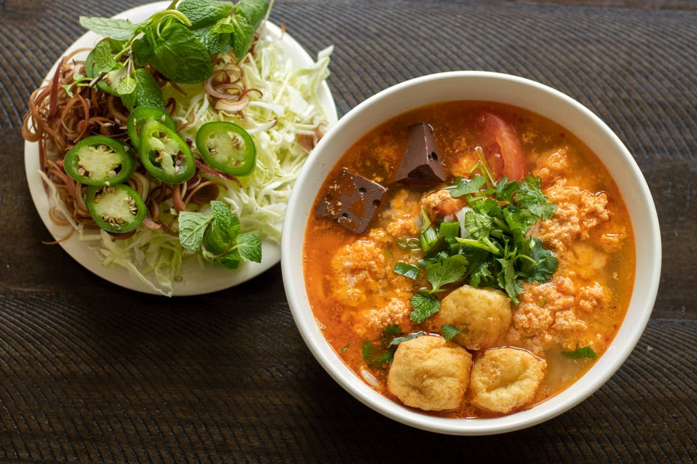 Bún Bò Huynh Dining by null