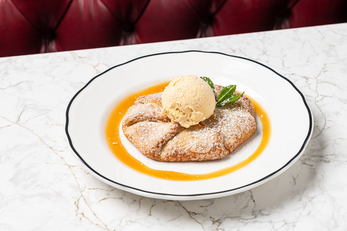 Maggiano's Little Italy by null