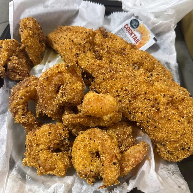 Pandora's Sports Bar & Restaurant by null