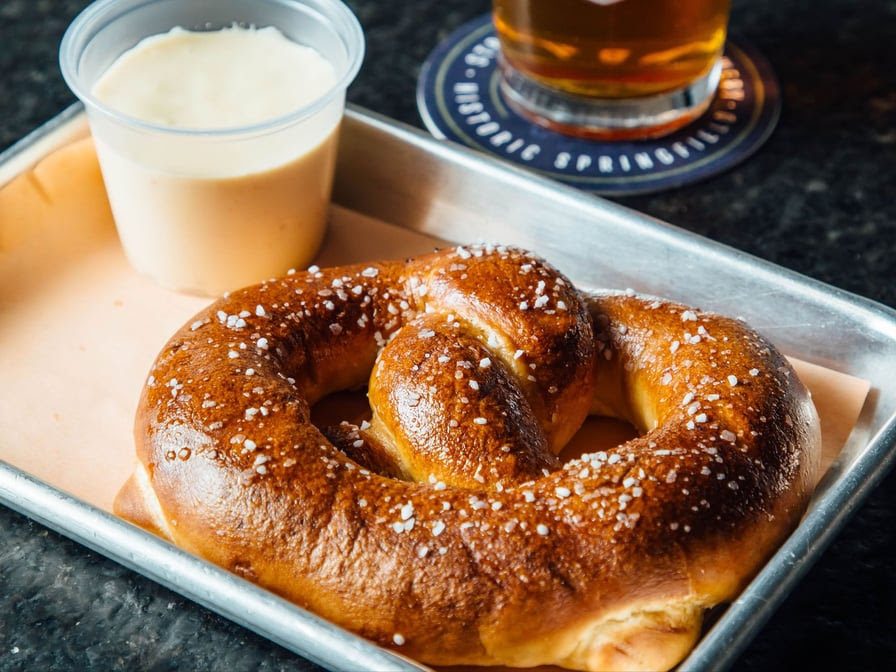 Strings Sports Brewery by null