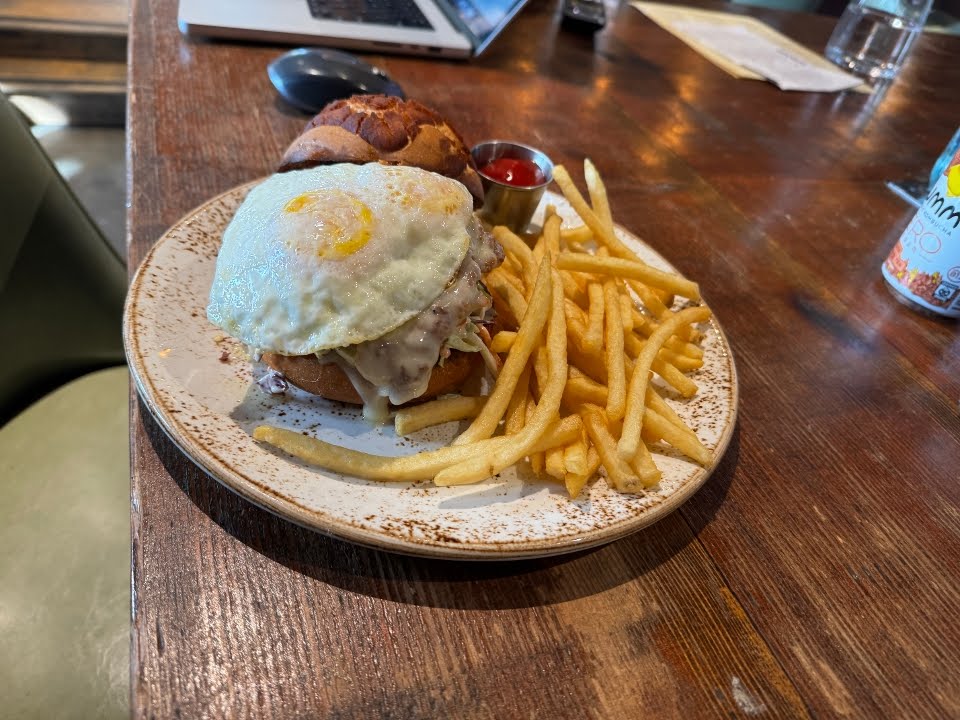 Los Gatos Parkside by null