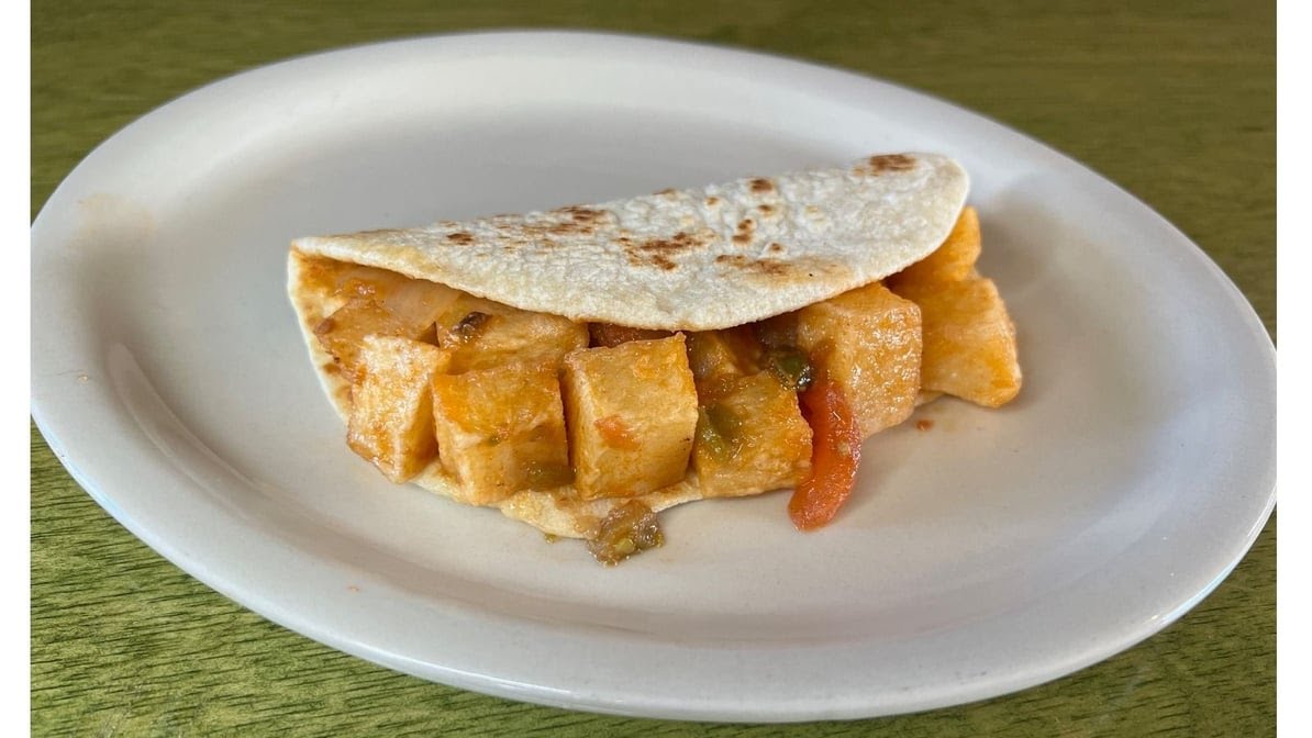 Tia's Taco Hut by null