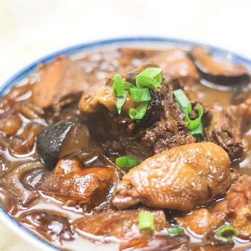 Golden Garden 金山饭店 by null